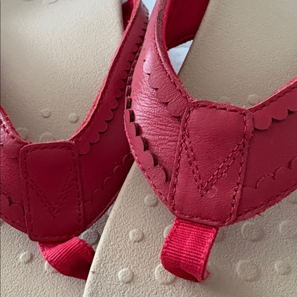 Vionic Red Sandals - Picture 8 of 8